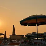 Enjoy The Serenity On Our Beautiful Terrace - Beahost Apartmán Bibione