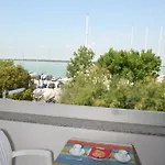 Enjoy The Serenity On Our Beautiful Terrace - Beahost * ビビオーネ