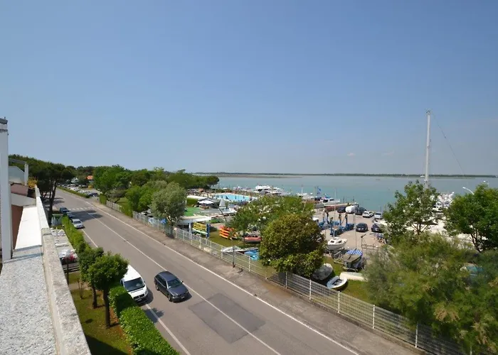 Enjoy The Serenity On Our Beautiful Terrace - Beahost Apartamento Bibione