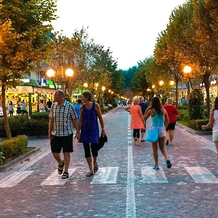 Enjoy The Serenity On Our Beautiful Terrace - Beahost Διαμέρισμα *