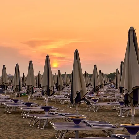Enjoy The Serenity On Our Beautiful Terrace - Beahost
