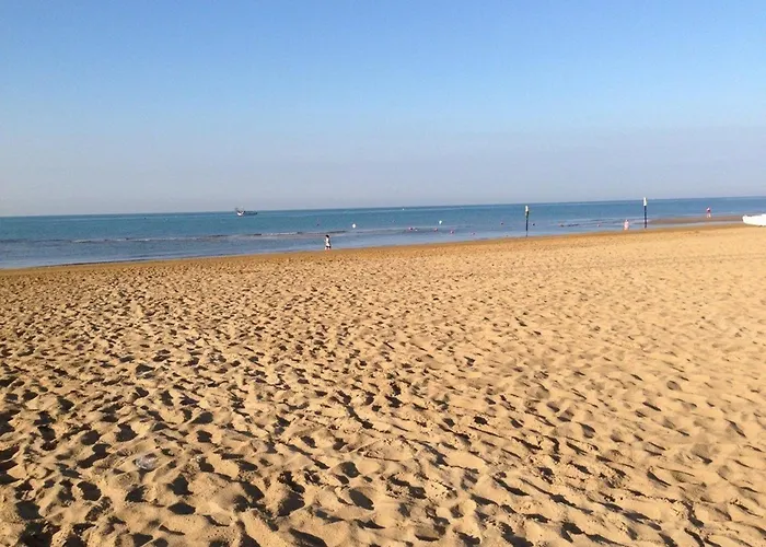 Enjoy The Serenity On Our Beautiful Terrace - Beahost